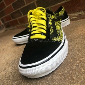 Vans Off The Wall - SpongeBob + Gigliotti Shoes